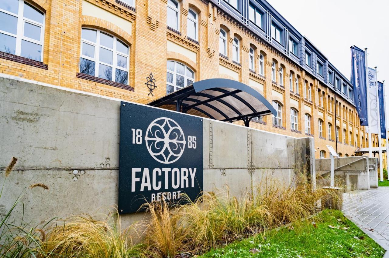 Factory Resort Wellness & Spa コウォブジェク エクステリア 写真
