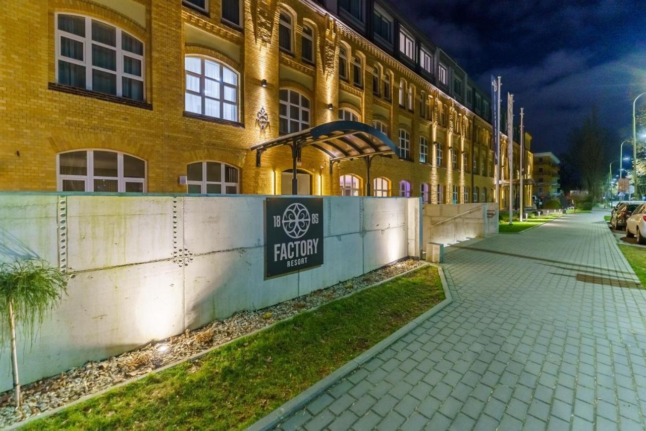Factory Resort Wellness & Spa コウォブジェク エクステリア 写真