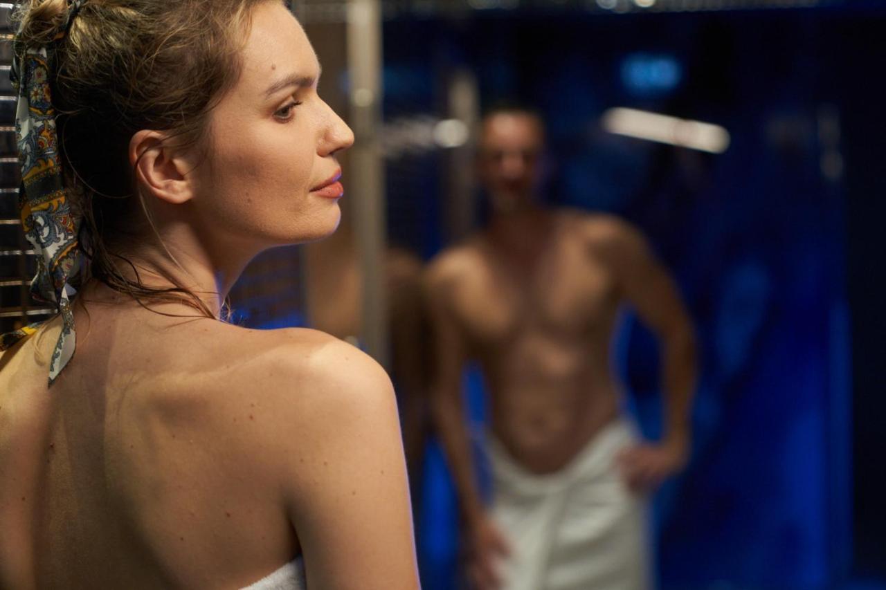 Factory Resort Wellness & Spa コウォブジェク エクステリア 写真