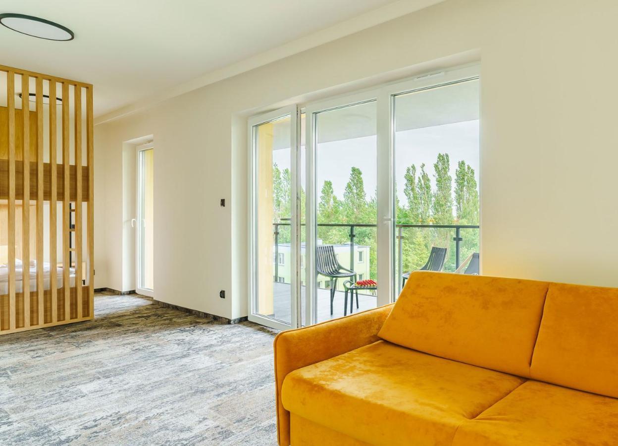 Factory Resort Wellness & Spa コウォブジェク エクステリア 写真